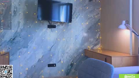 Snapshot of miss_bubbles chatting on March 2026 05:41:01 AM Sandy online show from March 2026 05:41:01 AM