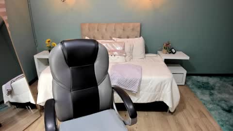 Cataleya online show from November 2025 11:43:02 AM