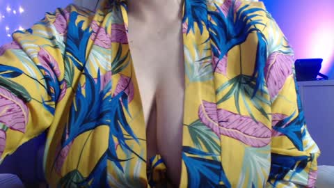 Snapshot of miss_daniels chatting on January 2025 03:27:02 AM liza online show from January 2025 03:27:02 AM