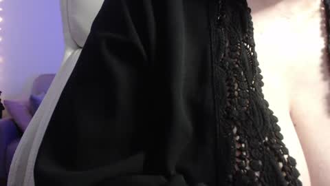 Snapshot of miss_daniels chatting on January 2025 10:37:02 PM liza online show from January 2025 10:37:02 PM