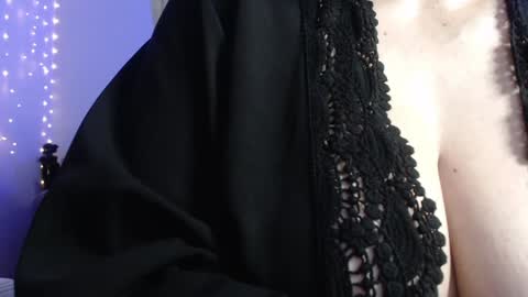 Snapshot of miss_daniels chatting on January 2025 01:39:02 AM liza online show from January 2025 01:39:02 AM