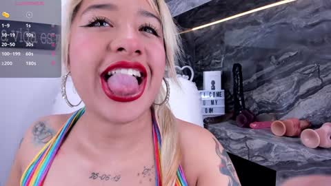 Danika online show from January 2025 11:04:02 AM