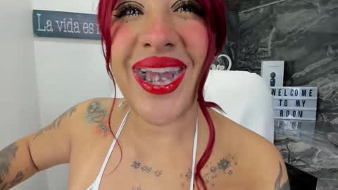 Danika online show from November 2025 11:09:02 AM