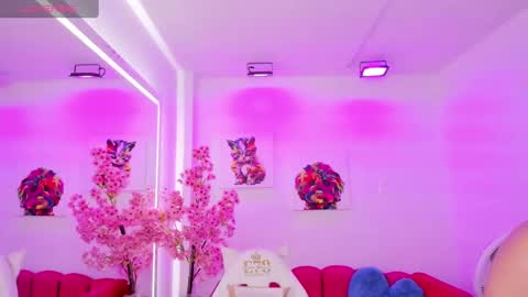 Melanie online show from February 2025 12:05:02 PM