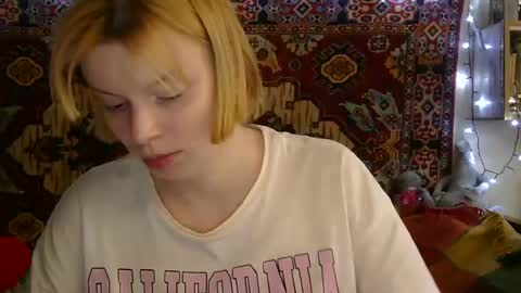 Snapshot of miss_elistia_ chatting on June 2026 10:45:02 AM Elis online show from June 2026 10:45:02 AM