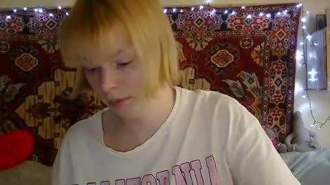 Snapshot of miss_elistia_ chatting on July 2026 10:42:02 AM Elis online show from July 2026 10:42:02 AM