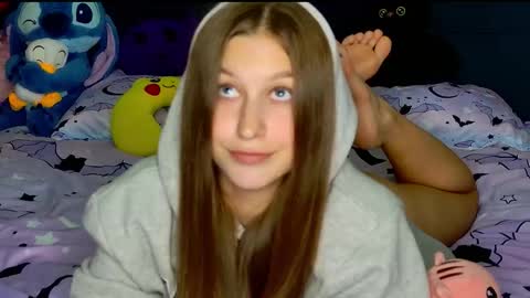 Snapshot of miss_emily_miller chatting on November 2025 06:07:02 PM Emily online show from November 2025 06:07:02 PM