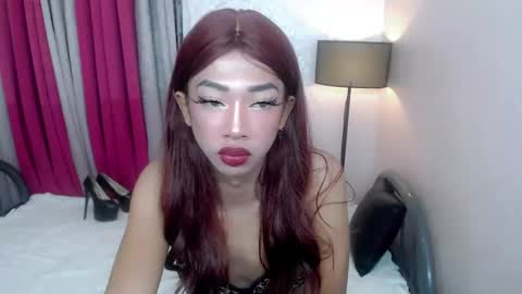 miss_ephrail online show from December 2024 06:49:02 PM