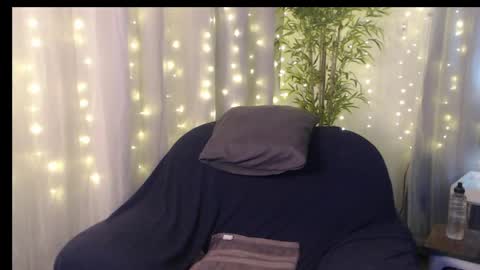 Miss EVA  Email misseva123xxx online show from April 2026 03:36:02 AM