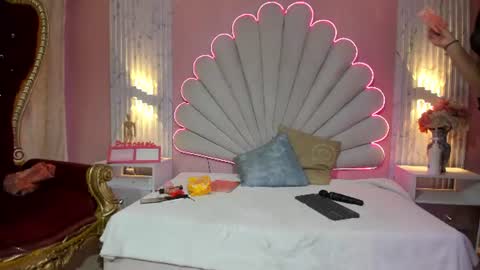 miss_evans_ online show from July 2026 07:51:02 PM