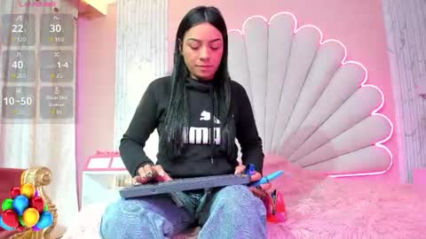 miss_evans_ online show from July 2026 01:17:01 PM