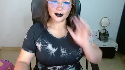 Miss Evoleth online show from June 2026 05:00:01 AM