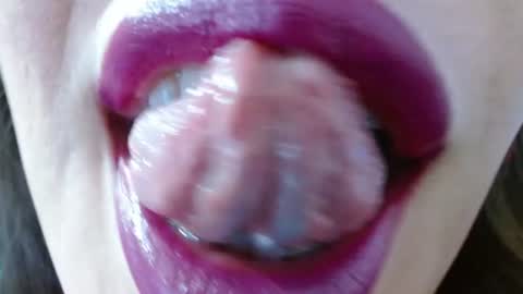 Miss Evoleth online show from July 2026 12:02:02 AM