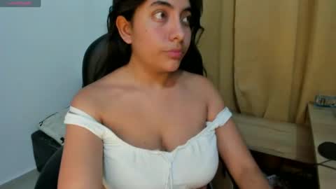 miss_eylens online show from February 2025 02:58:01 AM