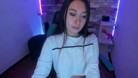 Isabella online show from February 2025 01:08:02 PM