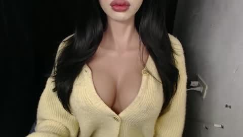 Lyn online show from February 2026 01:10:01 PM