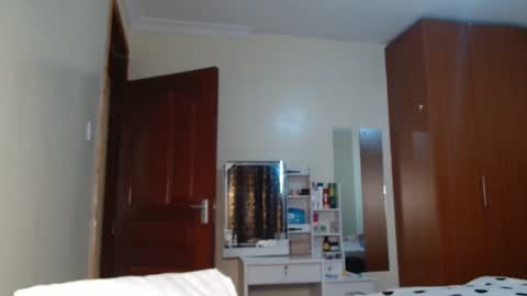 Miss Kiarrafit online show from December 2024 09:39:02 AM