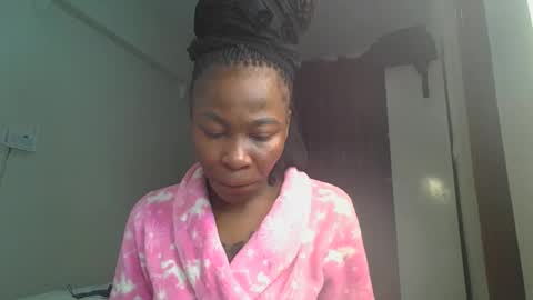 Miss Kiarrafit online show from November 2025 09:41:02 AM