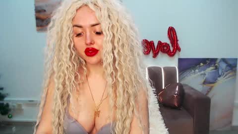 miss_kiten online show from February 2025 01:04:01 AM