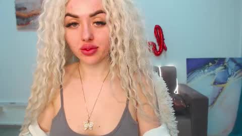 miss_kiten online show from February 2025 10:00:02 PM