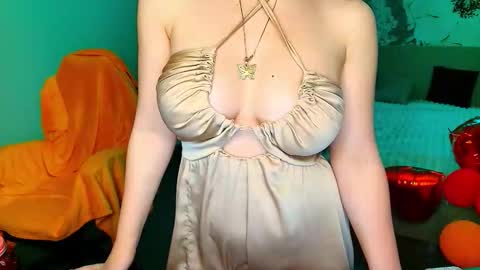 Snapshot of miss_kiten chatting on June 2026 07:29:01 PM miss_kiten online show from June 2026 07:29:01 PM