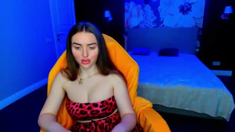 Snapshot of miss_kiten chatting on June 2026 08:34:01 PM miss_kiten online show from June 2026 08:34:01 PM