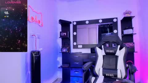 Snapshot of miss_kittyn chatting on February 2025 01:02:01 AM Miss Kittyn online show from February 2025 01:02:01 AM