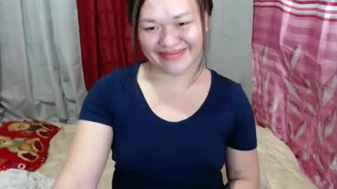 Snapshot of miss_leah07 chatting on February 2026 06:57:02 AM miss_leah07 online show from February 2026 06:57:02 AM