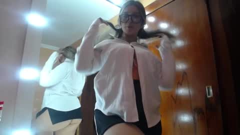 lilieth  online show from January 2025 10:50:01 PM