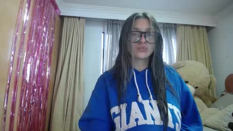 lilieth  online show from February 2025 10:43:02 PM