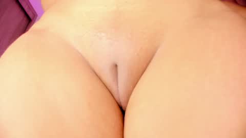 Snapshot of miss_melanie18 chatting on December 2024 12:07:02 AM Alejandra online show from December 2024 12:07:02 AM