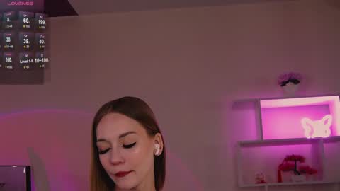 Nicole online show from January 2025 05:02:02 AM