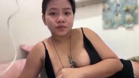 Snapshot of miss_peachyxxx chatting on July 2026 09:33:02 AM Lyn online show from July 2026 09:33:02 AM