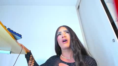 Snapshot of miss_poonamxxx chatting on February 2026 06:22:01 AM miss_poonamxxx online show from February 2026 06:22:01 AM