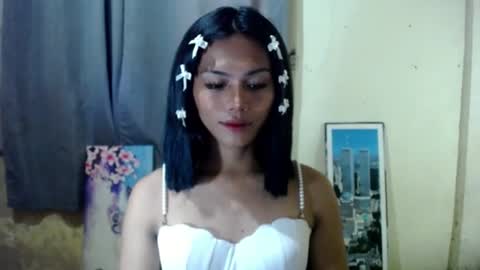 Snapshot of miss_rea_xoxo chatting on July 2026 01:19:02 AM miss_rea_xoxo online show from July 2026 01:19:02 AM