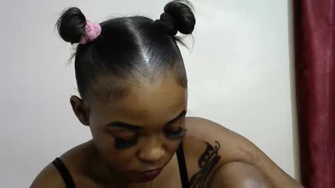 miss_rihanna2 online show from September 2025 03:12:02 PM