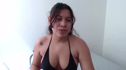 Snapshot of miss_rose1 chatting on December 2024 05:52:02 PM ROS online show from December 2024 05:52:02 PM