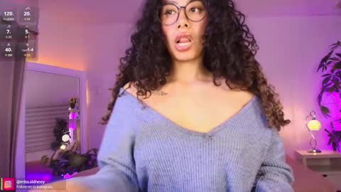 Amy Olivera online show from November 2025 01:12:02 PM