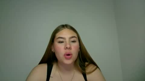 Snapshot of miss_sophie1 chatting on June 2026 11:25:01 PM sophi 3 online show from June 2026 11:25:01 PM