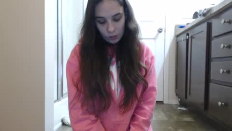 Bella online show from December 2024 02:42:01 AM