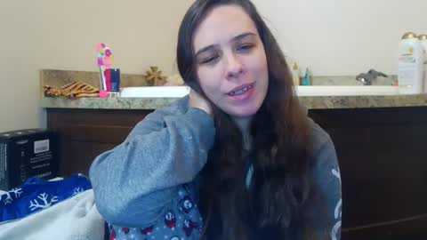 Bella online show from October 2025 03:20:01 PM