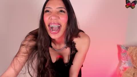 Miss Veronica online show from September 2025 01:04:01 PM