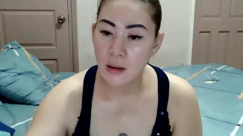 Snapshot of miss_zephyr chatting on February 2026 02:07:01 PM HOT MOMMY ZEPHYR online show from February 2026 02:07:01 PM