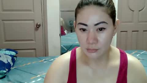 Snapshot of miss_zephyr chatting on February 2026 08:44:02 AM HOT MOMMY ZEPHYR online show from February 2026 08:44:02 AM