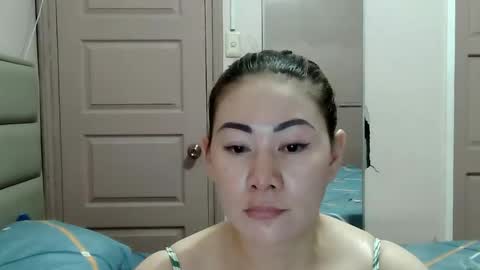 Snapshot of miss_zephyr chatting on March 2026 06:36:02 AM HOT MOMMY ZEPHYR online show from March 2026 06:36:02 AM