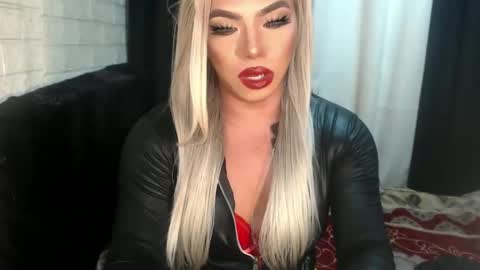 Snapshot of missaira69 chatting on December 2024 12:09:01 AM AIRA online show from December 2024 12:09:01 AM