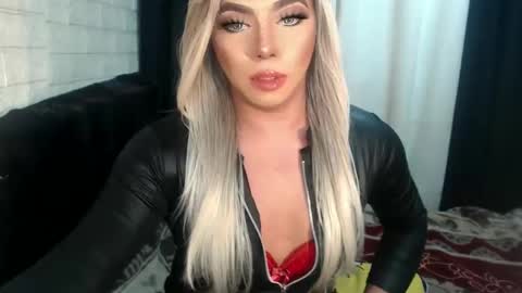 Snapshot of missaira69 chatting on December 2024 11:13:01 PM AIRA online show from December 2024 11:13:01 PM