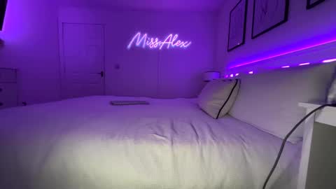  Miss Alex  online show from April 2026 07:07:02 PM