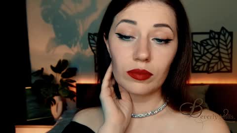 The divine Beverly online show from December 2024 06:42:02 PM