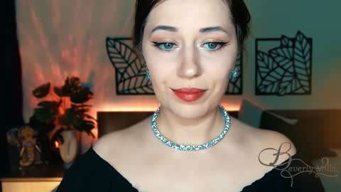 The divine Beverly online show from January 2025 05:06:01 PM